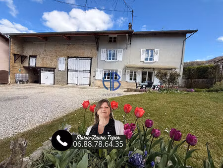 maison avec dépendances sur 5050 m2 de terrain