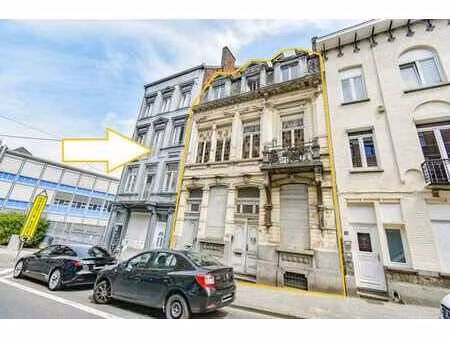 2 maisons d'habitation n°18/20 - 6 chambres - jardin - 411m²