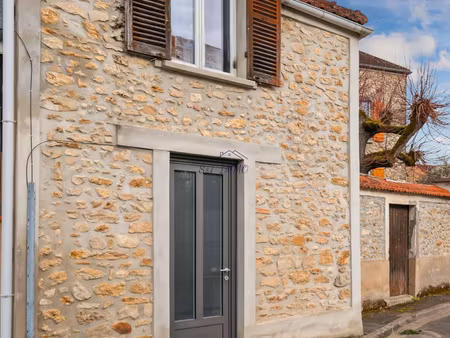 charmante maison individuelle avec jardin lardy bourg vend