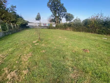 vente terrain 592 m² à loudeac (22600)  35 000 €