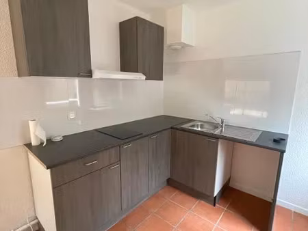 location appartement 1 pièce 25 m² à mont-de-marsan (40000)  440 €