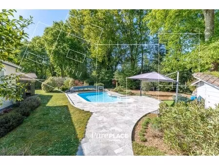 maison/villa t5 de 131 m2 à ambarès-et-lagrave 33440