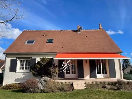vente maison à laigné-en-belin (72220) : à vendre / 175m² laigné-en-belin
