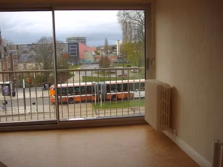 location appartement 4 pièces 75 m² à le mans (72000)  875 €