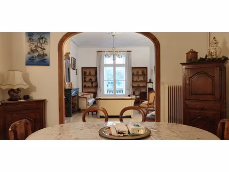 location meublée appartement 6 pièces 220 m² à sète (34200)  1 500 €