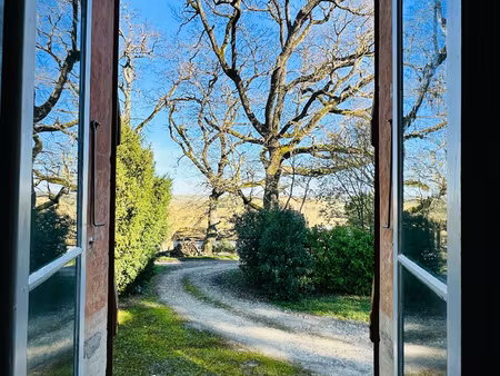 maison en pierres et ses dépendances