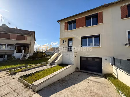 location maison 4 pièces 77.69 m² à brouchy (80400)  750 €