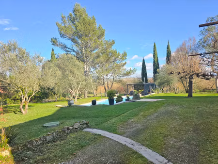 bourg saint bernard  maison atypique de 195 m2 à vendre.