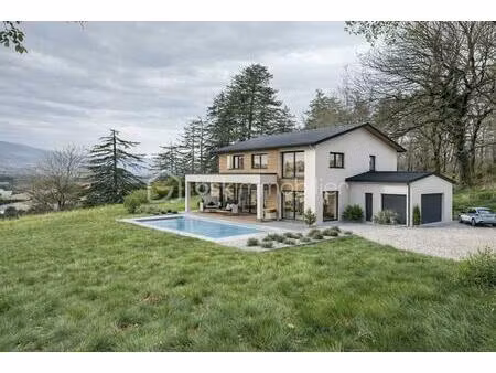 terrain de 3 200 m² à pont-de-larn