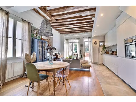 mareil marly - appartement en duplex de 80.02m² sur terrasse et jardin.