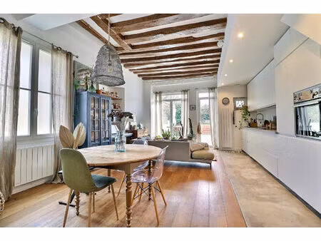 mareil marly - maison / appartement en duplex de 80.02m² sur terrasse et jardin.