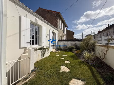 maison 3 pièces à louer à la rochelle - calme et confort