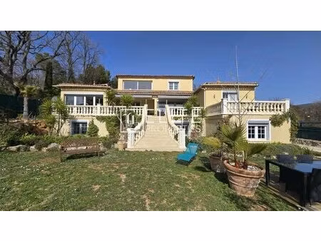 maison 9 pièces de 300 m² + garage – cabris