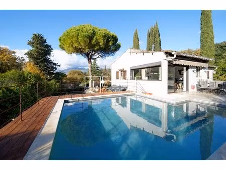 villa 8 pièces de 200 m² + piscine mouans-sartoux