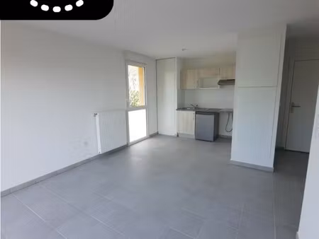 location appartement 2 pièces 40m² roques 31120