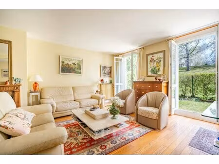 exclusive listing – louveciennes – close to train station garden-level apartment — 3 bedro
