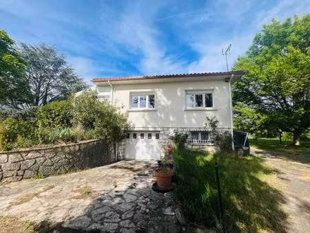 vente maison 6 pièces 127 m² à saint-aigulin (17360)  139 990 €