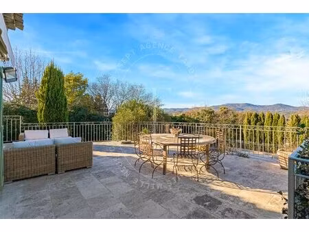 villa 5 chambres avec vue dégagée - cogolin