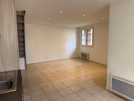 location maison 3 pièces 63m² st christoly de blaye 33920