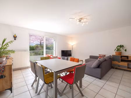 le cerisier  grand appartement t4 avec balcon