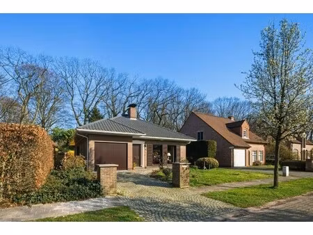 gezellig gelijkvloers wonen met garage en tuin in rustige wijk ‘de list’