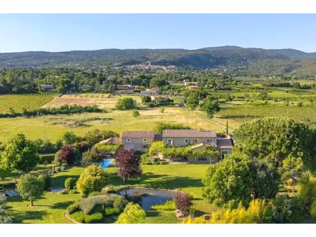 domaine confidentiel au cœur du luberon