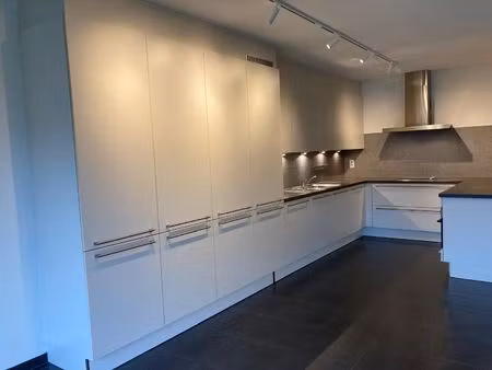appartement te koop in aartselaar met 1 slaapkamer