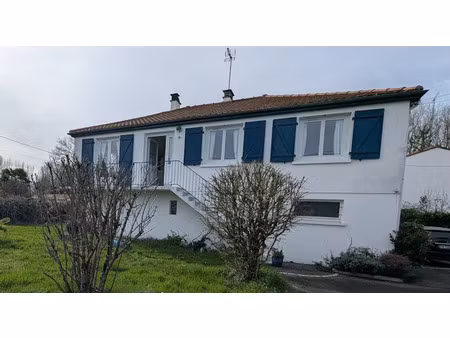 vente maison 6 pièces 106.14 m² à magne (79460)  241 500 €