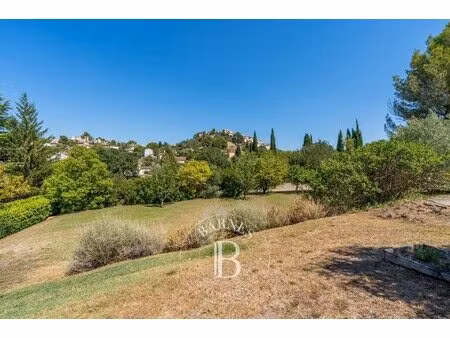 cabries - terrain constructible - 1030m² - village a pied