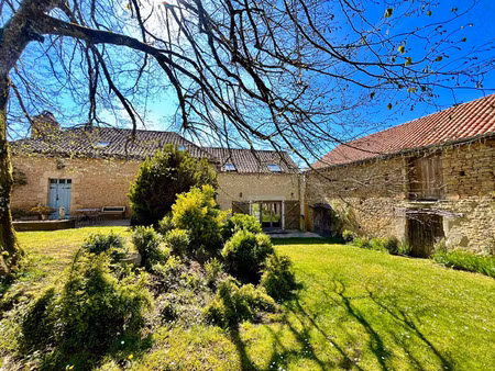 vente maison 8 pièces 200 m² villefranche-du-périgord (24550)