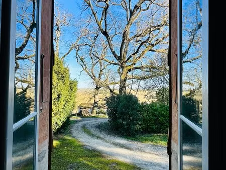 maison en pierres et ses dépendances