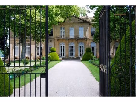 château de sauvan  'petit trianon de provence'