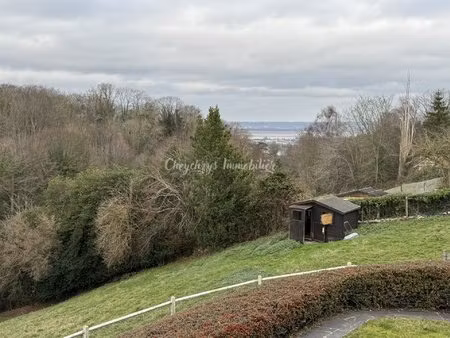 maison avec belle vue dégagée et terrain à batir