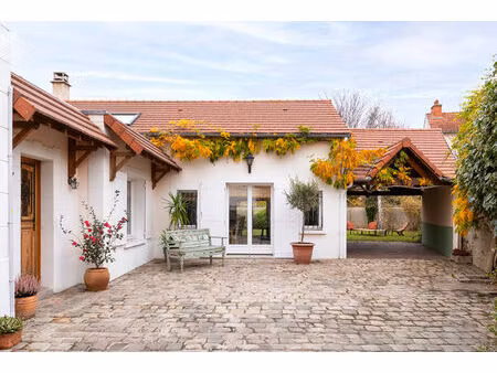 maison de charme de 220 m² - 5 chambres