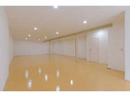 atelier / espace polyvalent de 85 m² à louer à gooik