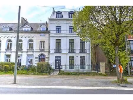 magnifique duplex haut de gamme entièrement rénové