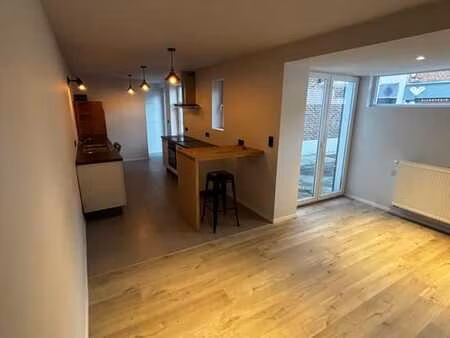 appartement 1 ch à amay  rénové et lumineux