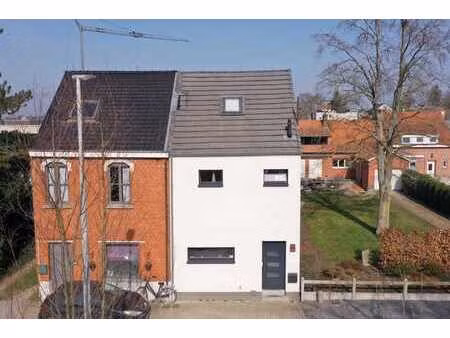 instapklare woning met 3 slaapkamers en tuin