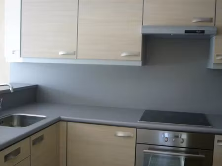 location appartement 1 pièce à valbonne (06560)  850 €