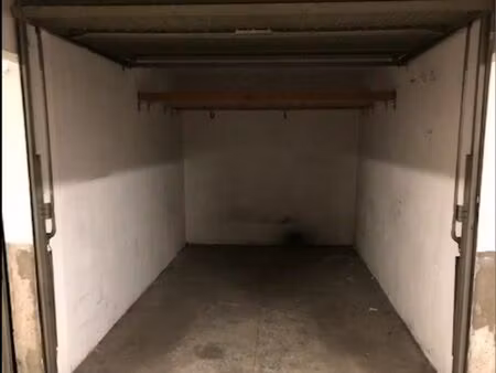 location garage/box 49000 angers