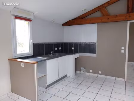 maison t2 avec jardin et cour