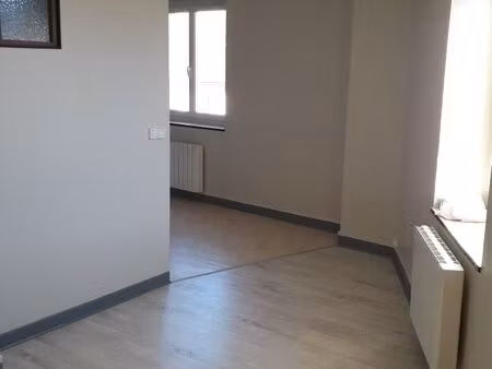 location appartement centre bellignat