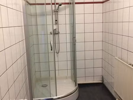 loue f2+grande cuisine