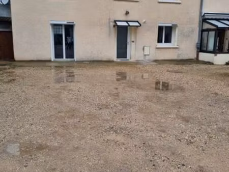 location maison à leyment