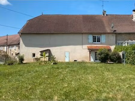 maison 120 m² – 2 grandes chambres – terrain + dépendances – 700