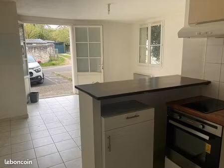 t2 centre ville entre republique et hopital