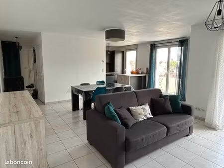 t2 meublé avec terrasse – les noës-près-troyes (56m² + 13 m² extérieur)