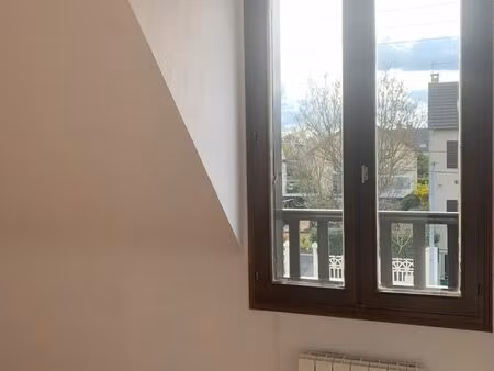 savigny sur orge f2 42m2 loyer 805 euros  quartier calme proche et verdoyant  commerces