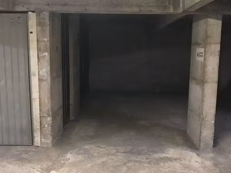 location place de parking