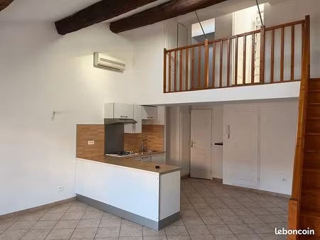 t3 lumineux – 53 m² – quartier calme – proche commodités – saint chamas